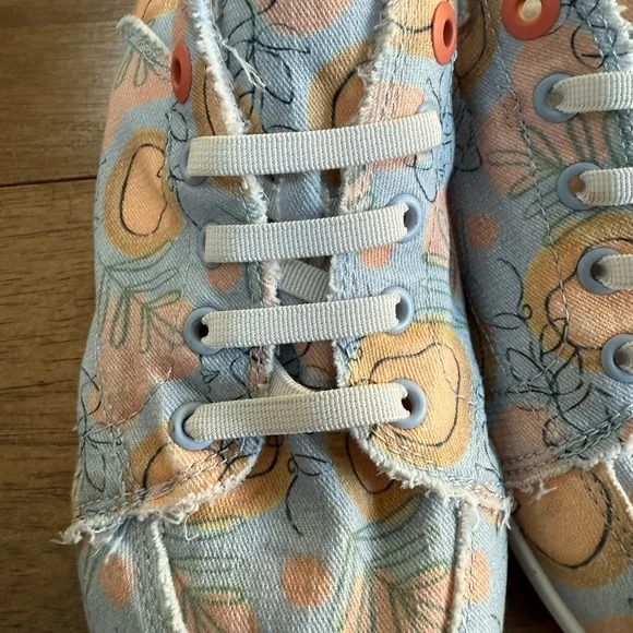 Vionic Beach Pismo Slip-on Sneakers in Pastel Blue and Peach- size 9. EUC - Picture 7 of 12